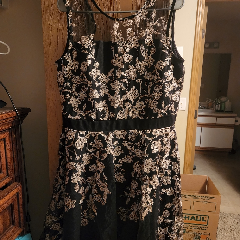 Knee-length Dress